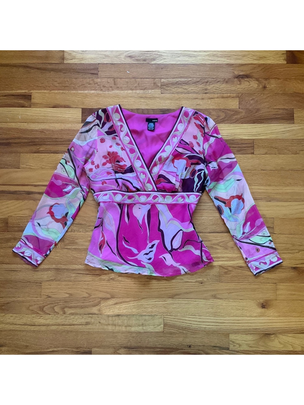 Vintage 2000s preppy pink 100% silk Vneck coquette top size large fair condition